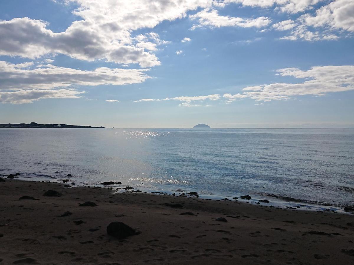 Honesty Cottage Girvan Esterno foto